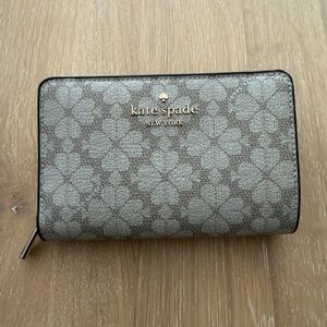 Kate Spade Gray Floral Clutch